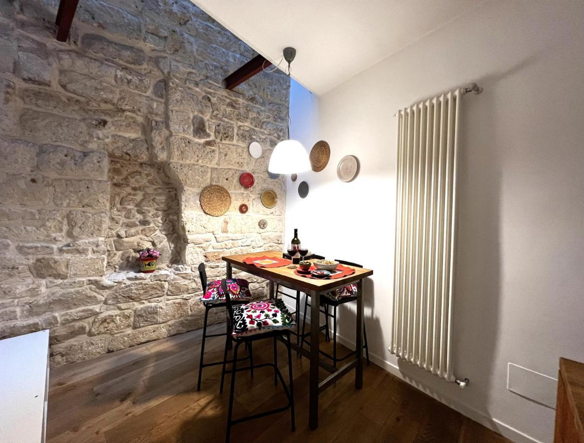 Palazzo Barone,Nel Cuore Del Borgo Antico. Daire Bari Dış mekan fotoğraf